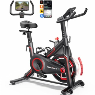 Heimtrainer Fahrrad mit digitalen Anzeigen und Lenker.